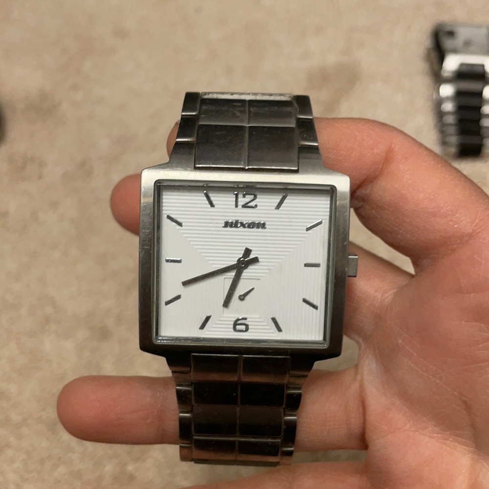 Nixon watch
